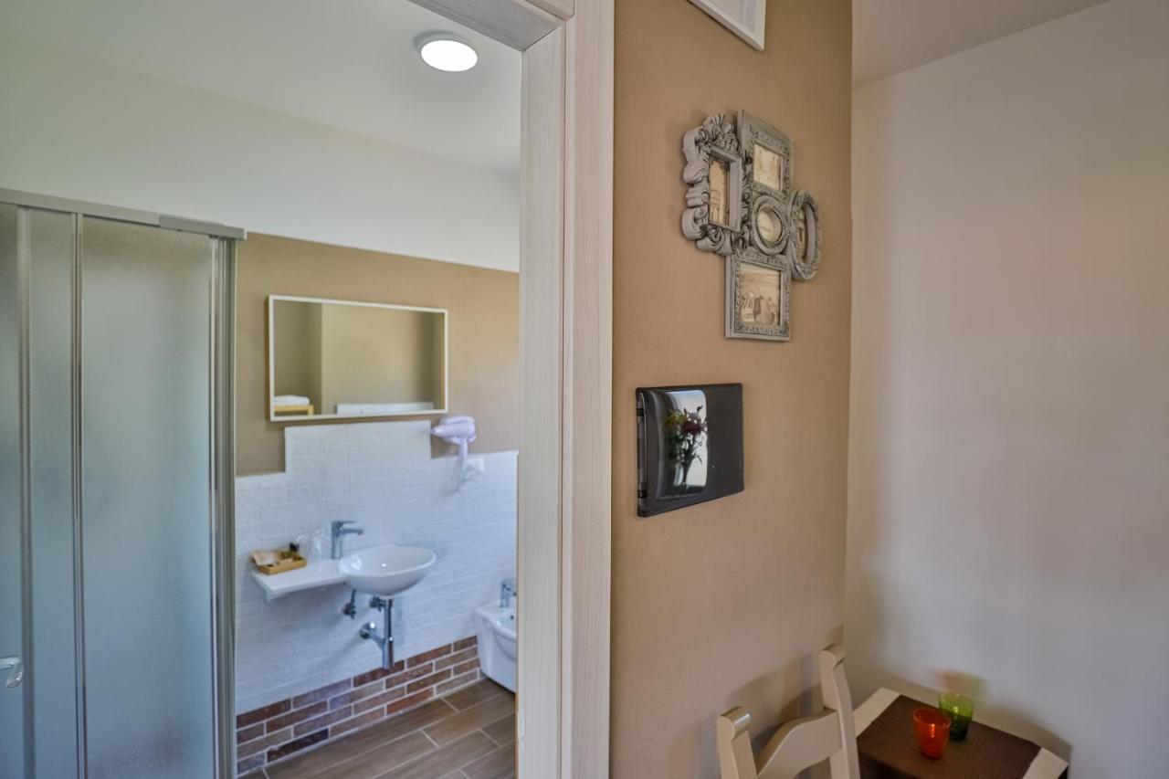 Il Pineto Paestum Food & Rooms מראה חיצוני תמונה