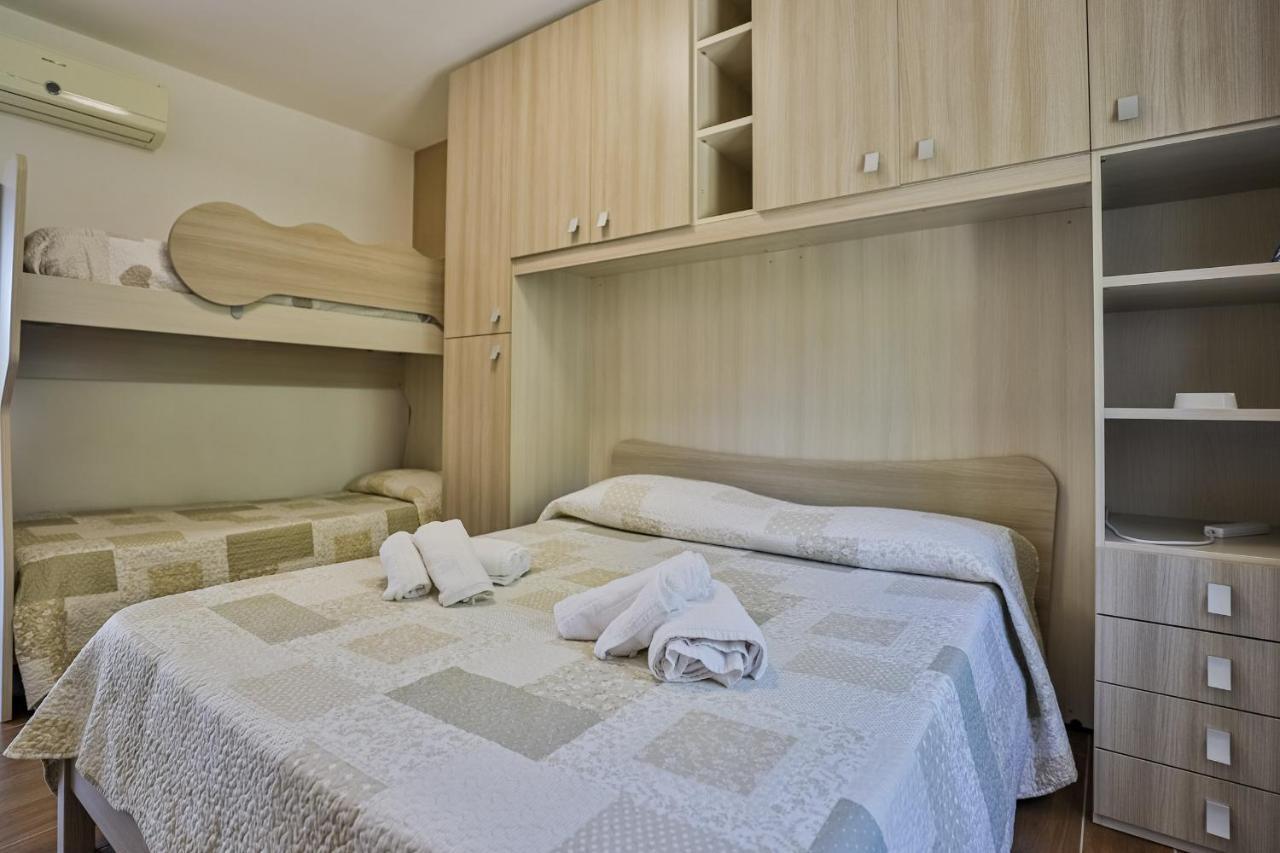 Il Pineto Paestum Food & Rooms מראה חיצוני תמונה