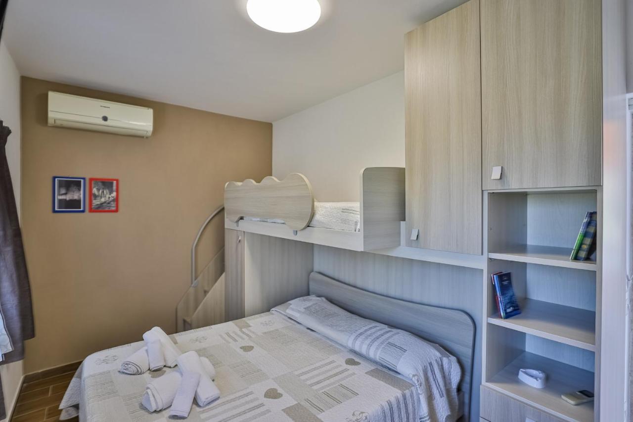 Il Pineto Paestum Food & Rooms מראה חיצוני תמונה