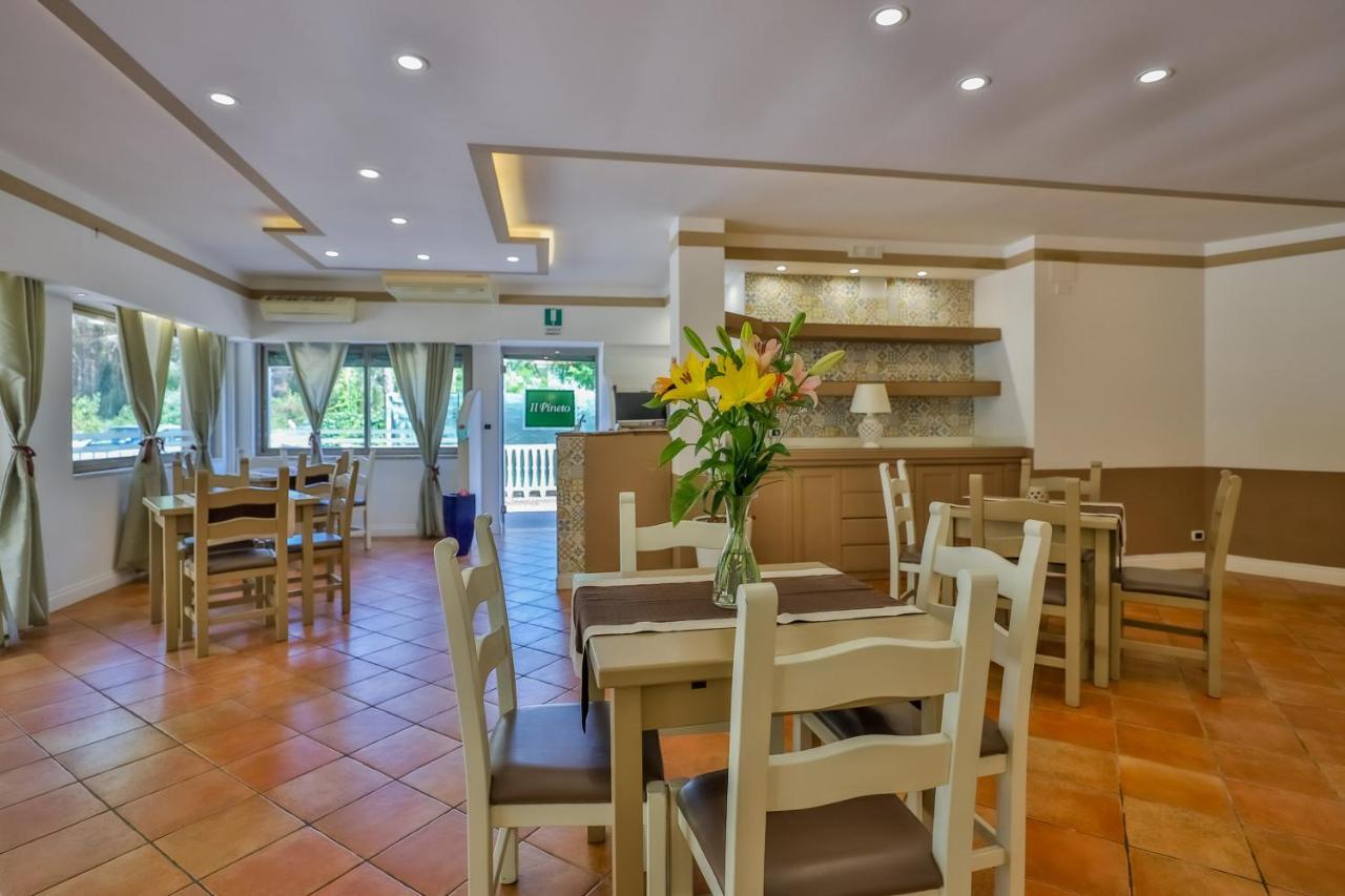 Il Pineto Paestum Food & Rooms מראה חיצוני תמונה