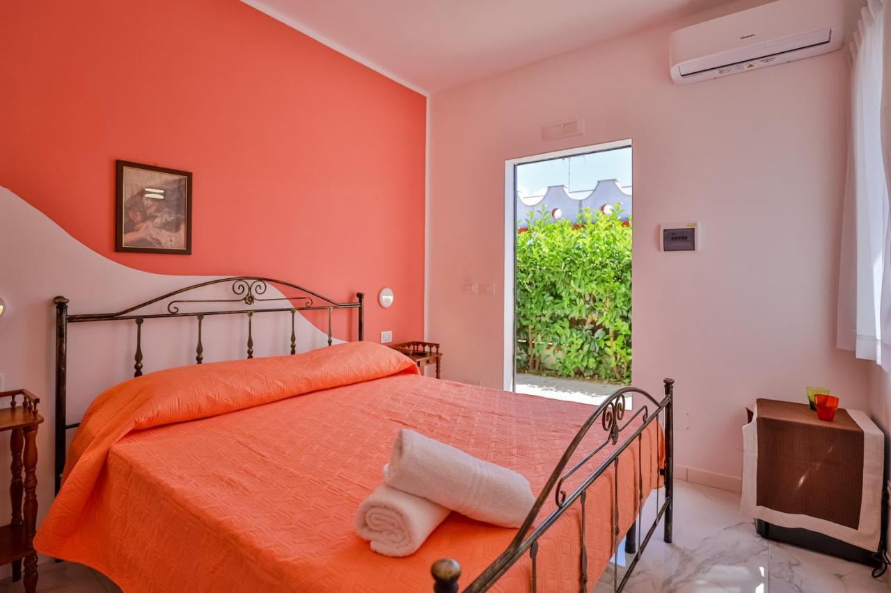 Il Pineto Paestum Food & Rooms מראה חיצוני תמונה