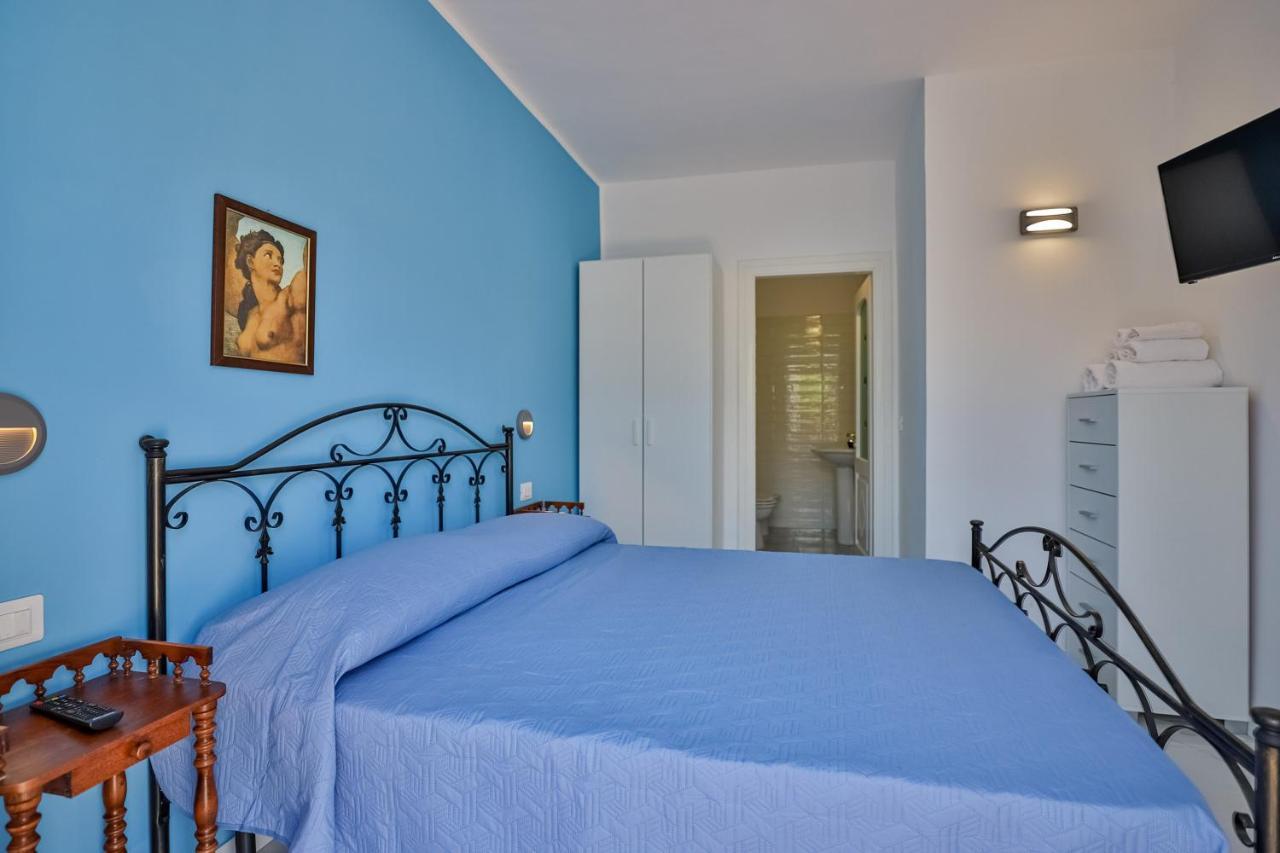 Il Pineto Paestum Food & Rooms מראה חיצוני תמונה