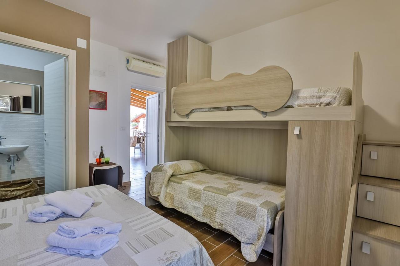 Il Pineto Paestum Food & Rooms מראה חיצוני תמונה